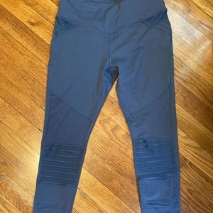 Born Primitive Peak Leggings